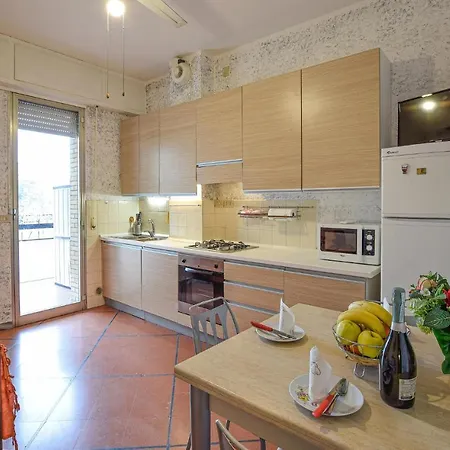 Apartman Cozy In With Wifi